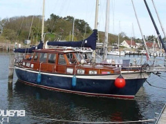 Nauticat 33