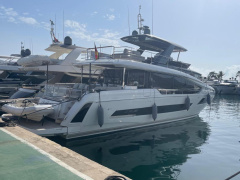 Prestige Yachts X 70