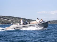 Rand Boats Play 24