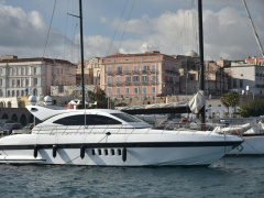 Mangusta 72