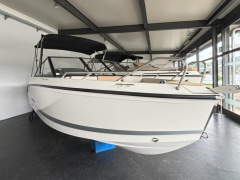 Quicksilver 555 Bowrider