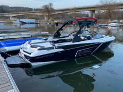 Malibu Wakesetter 23 LSV