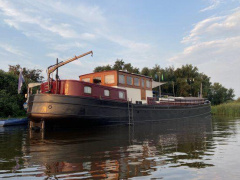 Spits, Woonschip 30 M