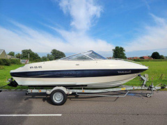 Bayliner 602 Capri Cuddy