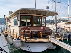 Custom House Boat