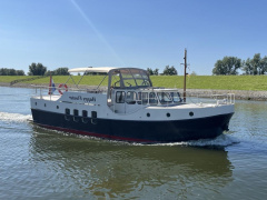 Motorschip Salonboot