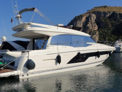 Prestige Yachts 590 F