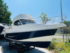 Astromar 890 Flybridge