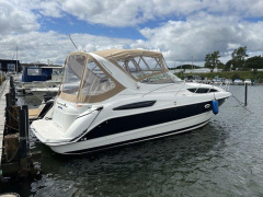 Bayliner 3055