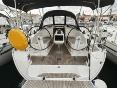 Bavaria 37 Cruiser New engine