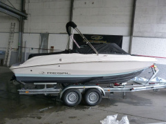 Regal 2000 ES BOWRIDER