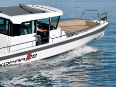 Axopar 28 Cabin