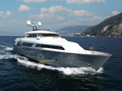 Custom Line Navetta 30