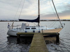 Contessa 28