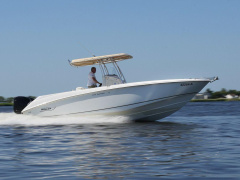 Boston Whaler 270 Outrage
