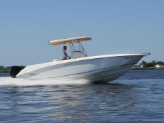 Boston Whaler 270 Outrage