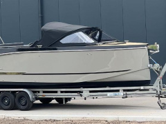 Maxima 740 Tender