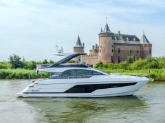 Fairline Squadron 58