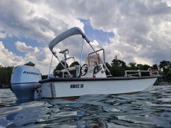 Boston Whaler 18