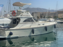 Cantieri Estensi Goldenstar360 Fly