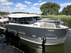 Cobra Yachts Futura 40 Grand Horizon