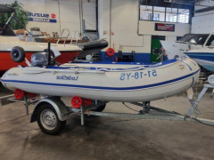 Lodestar 340 NSA met Yamaha F20 en trailer