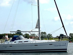 Bénéteau Oceanis 373