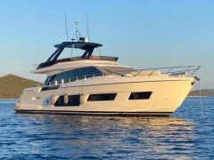 Ferretti 670