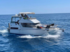 Carver 3307 After Cabin