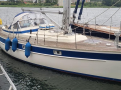 Hallberg-Rassy HR 352