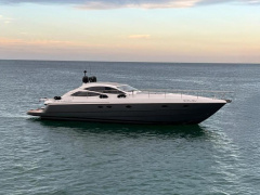 Pershing 52