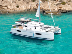 Fountaine Pajot Astrea 42