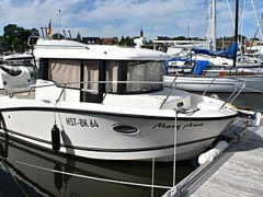 Quicksilver 755 Pilothouse