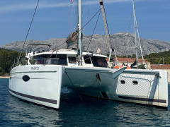 Fountaine Pajot Helia 44