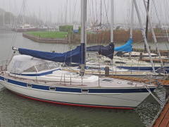 Hallberg-Rassy 352