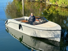 Rand Boats Leisure 28 - Elektroboot