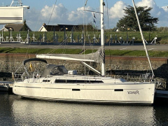 Bavaria 37