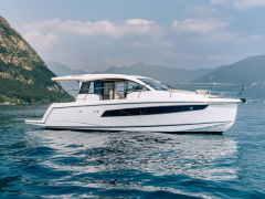 Sealine C335