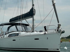 Bénéteau Oceanis 43