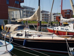 Hallberg-Rassy Mistress 32