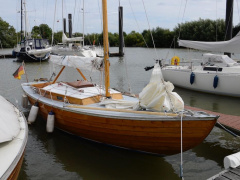 Folkeboot Lärche auf Eiche