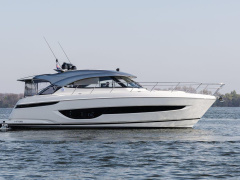 Riviera 4600 SPORT YACHT-PLATINUM EDITION
