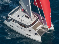 Fountaine Pajot Astréa 42