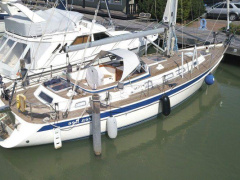 Hallberg-Rassy 43