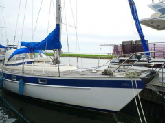 Hallberg-Rassy 352