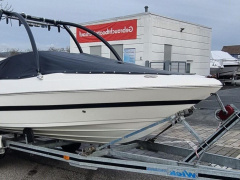 Mariah SX18 MIT WAKEBOARDTOWER, TRAILER