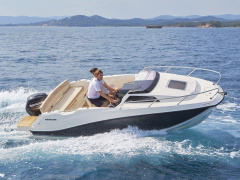 Quicksilver ACTIV 555 CABIN