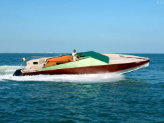 RedRouge Jet Powerboat