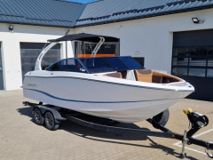 Bryant Boats Calandra