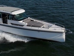 Axopar 37 Sports Cabin